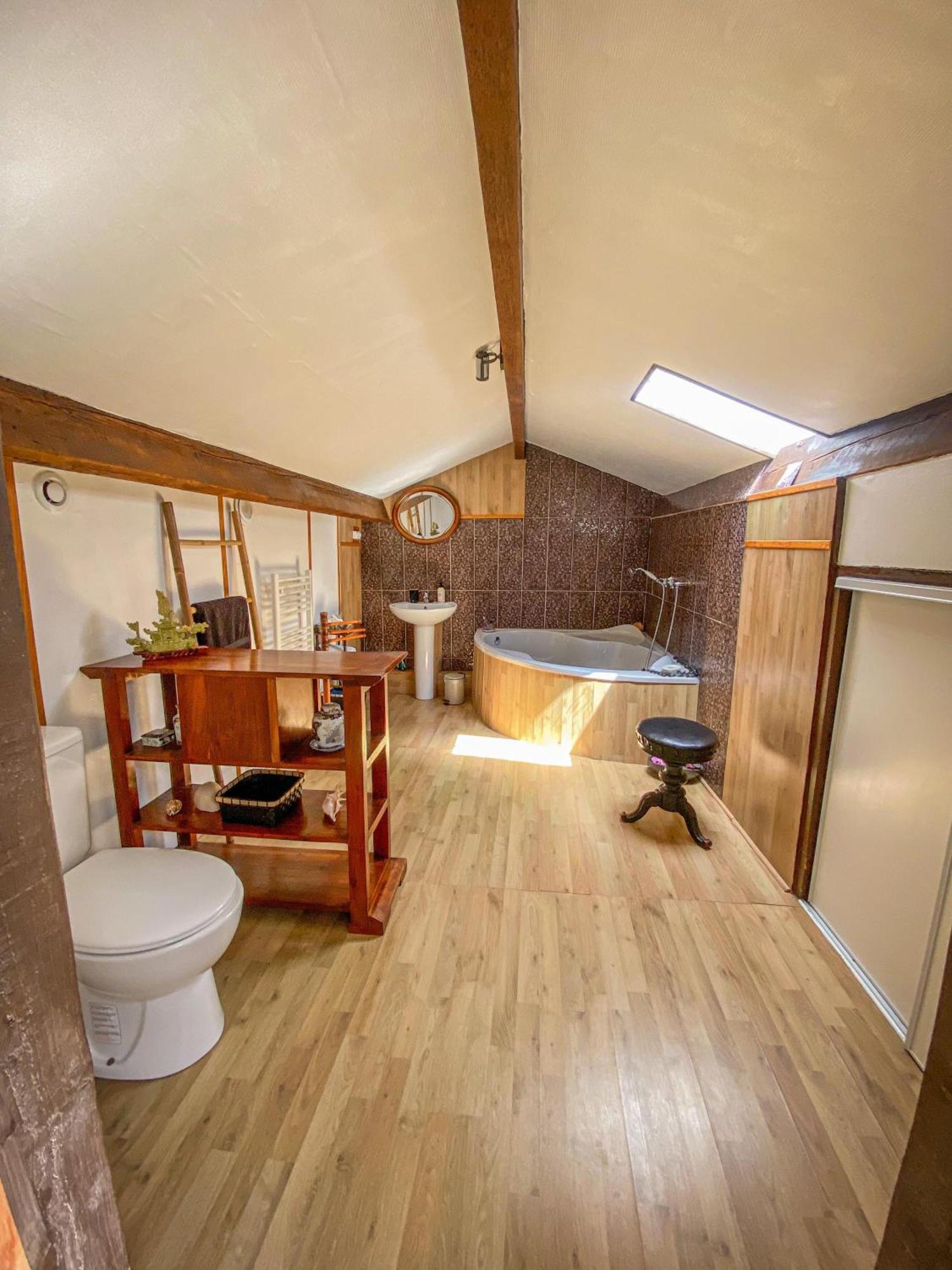 Ryokan Lankana Exideuil-sur-Vienne エクステリア 写真